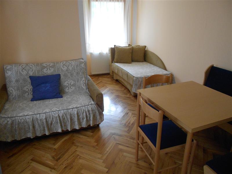 Apartmani i sobe Jović
